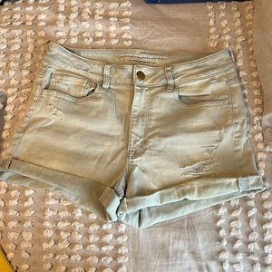 American Eagle Hi-Rise Shortie